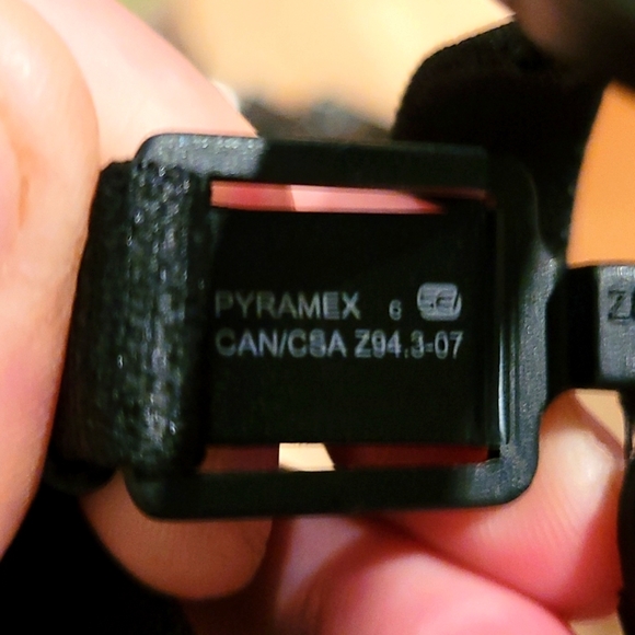 3/$40- EUC Adjustable CSA Approved Work or Play Safty Sunglasses - Picture 1 of 6